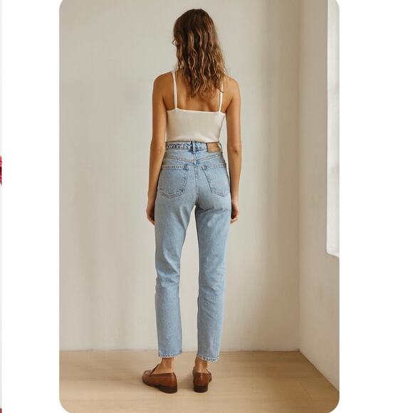 Vintage 90s Minimalist GAP High Waisted Straight Leg Faded Medium Wash Jeans - Picture 9 of 11